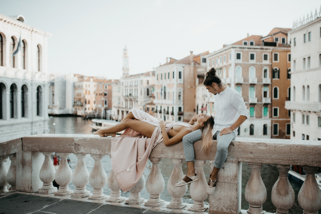 Dreamy Sunrise Couples Session In Venice, Italy, Kinga  photographer, #24962