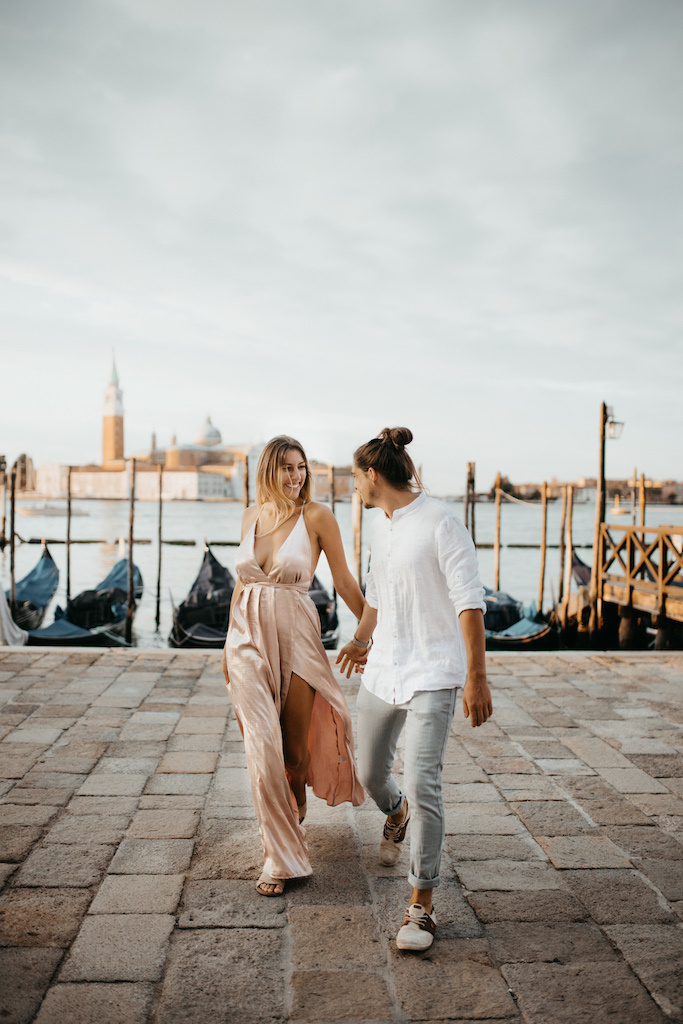 Dreamy Sunrise Couples Session In Venice, Italy, Kinga  photographer, #24943